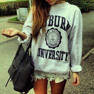 Bienvenidos al twitter @moda_ChicasYY esta cuenta esta creada para las chicas a las que le gusta la moda.