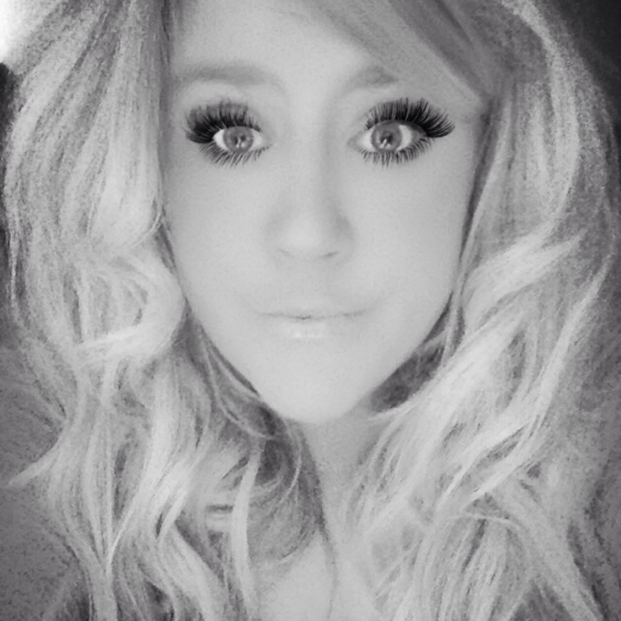 HolliePettit's profile picture. A part of being young is being dum and doing stupid things!!