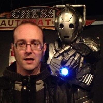 Comic fantasy writer (https://t.co/BA2swUDRqA)
Favourite authors are Terry Pratchett and Douglas Adams. Can't wait to read Roald Dahl to my boys.