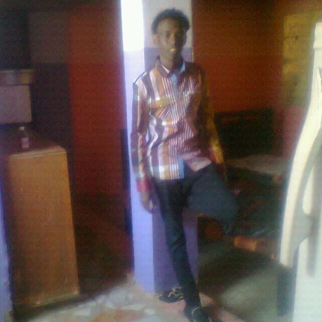 good person good friend wish always to be better faithful & ofcourse always incomplete and for the rest of my live will be i am human at all 😉