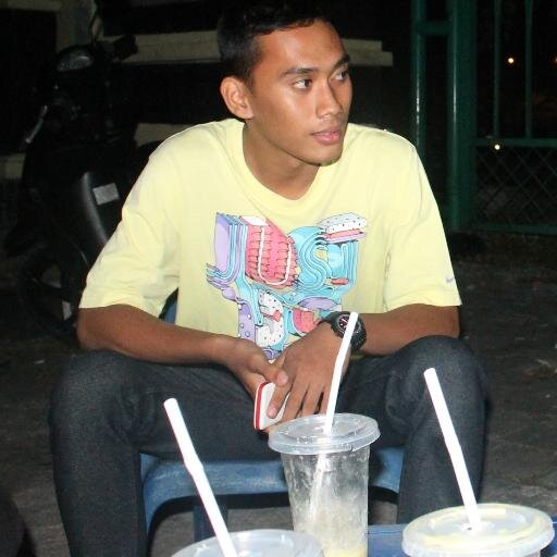 erikgunaw00's profile picture. 