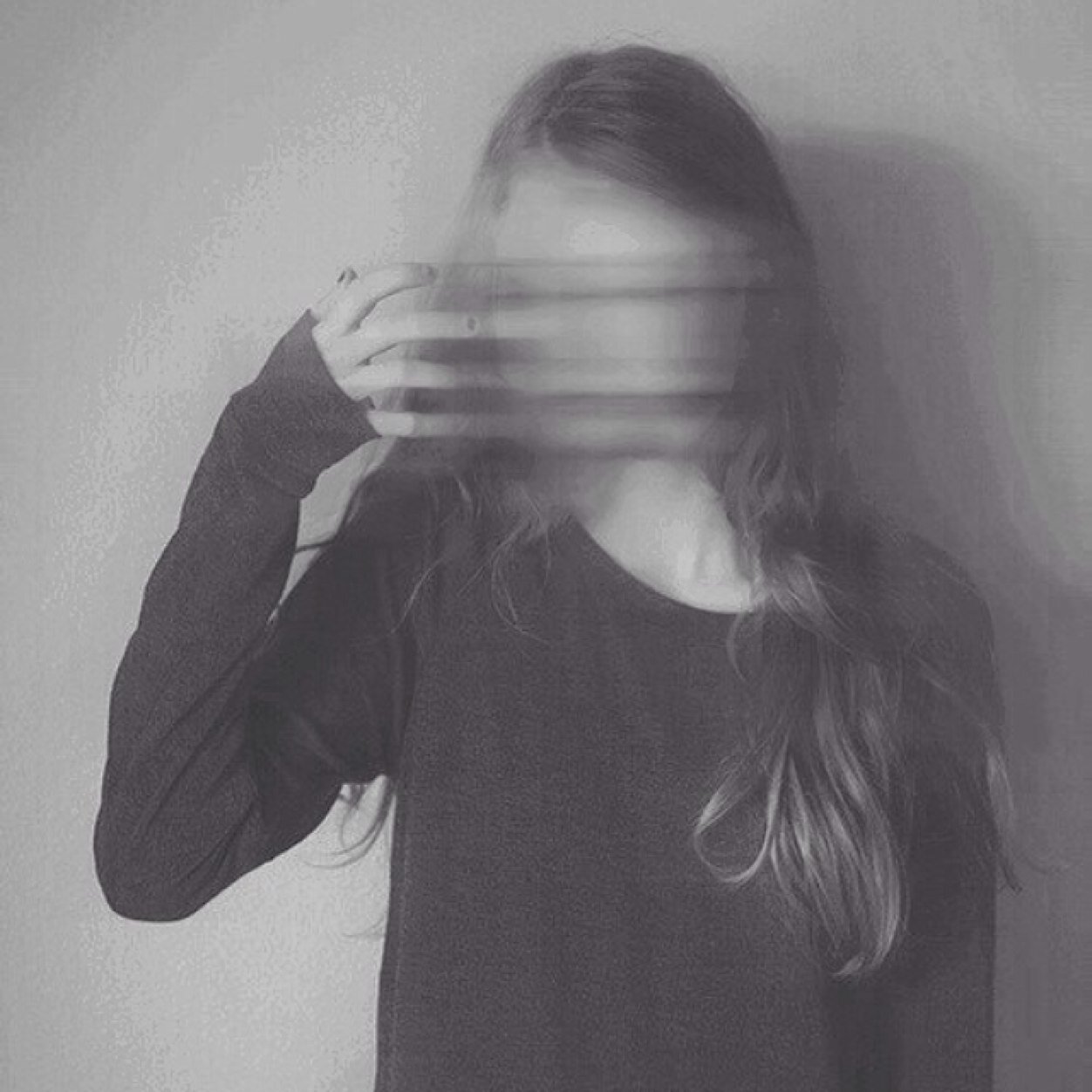 ☹ illhueminati ☻