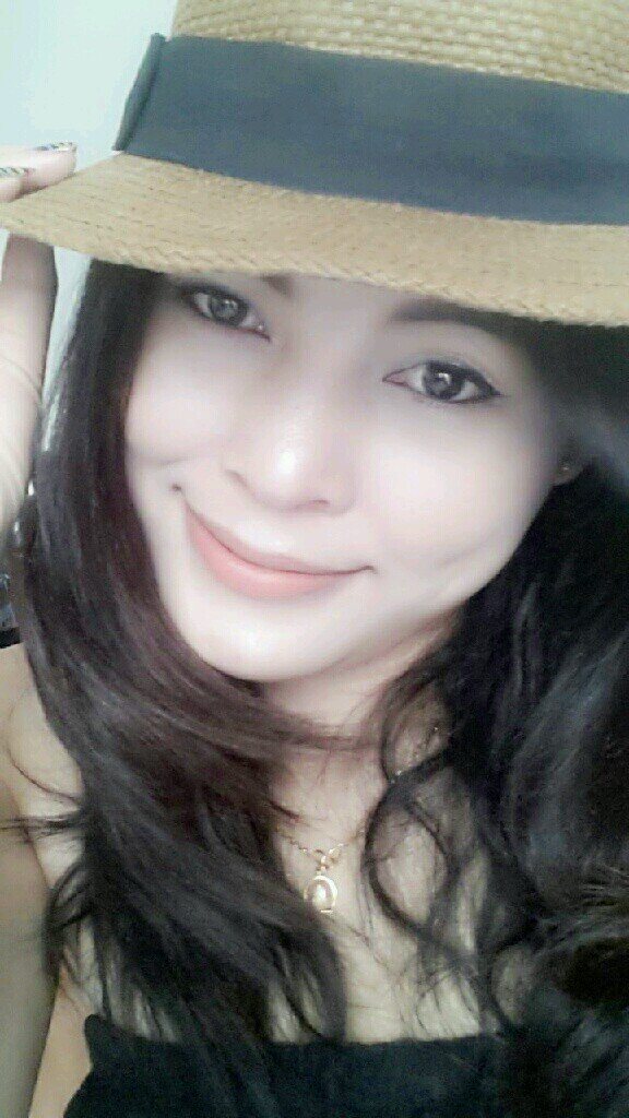 Aeeeeenarak's profile picture. ไม่มีไรมาก/เพ้อฝันไปวันๆ///เพราะทวีตเป็นความคิดและจินตนาการของเรา.. โตแล้วจะทวีตอะไรก็ได้... แต่ไม่ได้เป็นอย่างที่ทวีตเสมอไป...