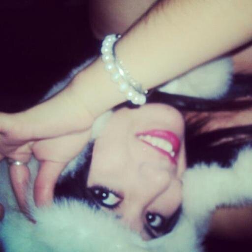 Hola, soy Mya, espero me puedan dar Follow. Soy muy sociable, estudiante de Psicología. Excelente día.:*