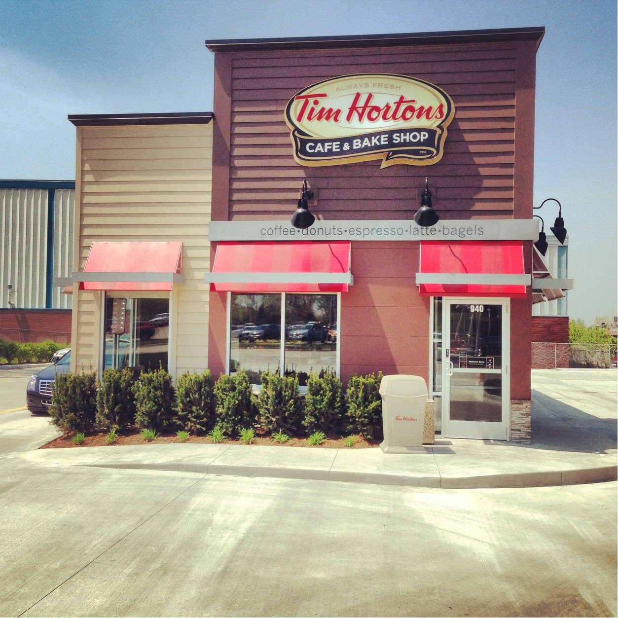 Welcome to the official Tim Hortons Rochester Hills Twitter Page, where all of our delicious tweets are always served fresh.