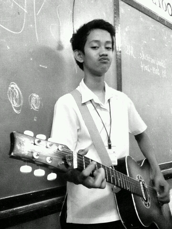 ghienielle art kyle c. zapata
(officialpage) || pet lover || guitar|| ghienielle art kyle c. zapata || guitarist|| ⓈⒽⒶⓃⒺ || 7th graderll