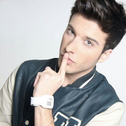 elisa_gfc's profile picture. Navarra. #Auryner #Madridista  La vida es bella, carpe diem.