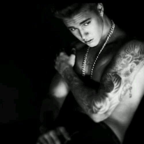 JUSTIN'S LIPS WONT LET ME GO. ;)