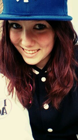 16 jaar
/Coornhert Lyceum
/Zingen en Acteren is wat ik doe/you're so hot as icecream ^^