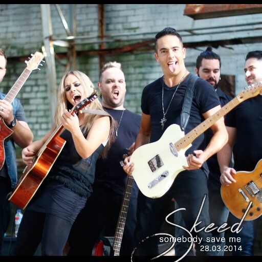 Country flavoured rock band from Sydney Australia.
Debut Single Somebody Save Me OUT NOW