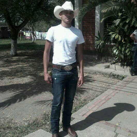 9a88b39f0a9644f's profile picture. 