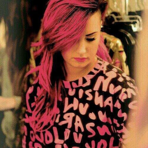 Mi Sueño Conocer A Martina Stossel Y Demi Lovato 
#Lovatic' #Tinista