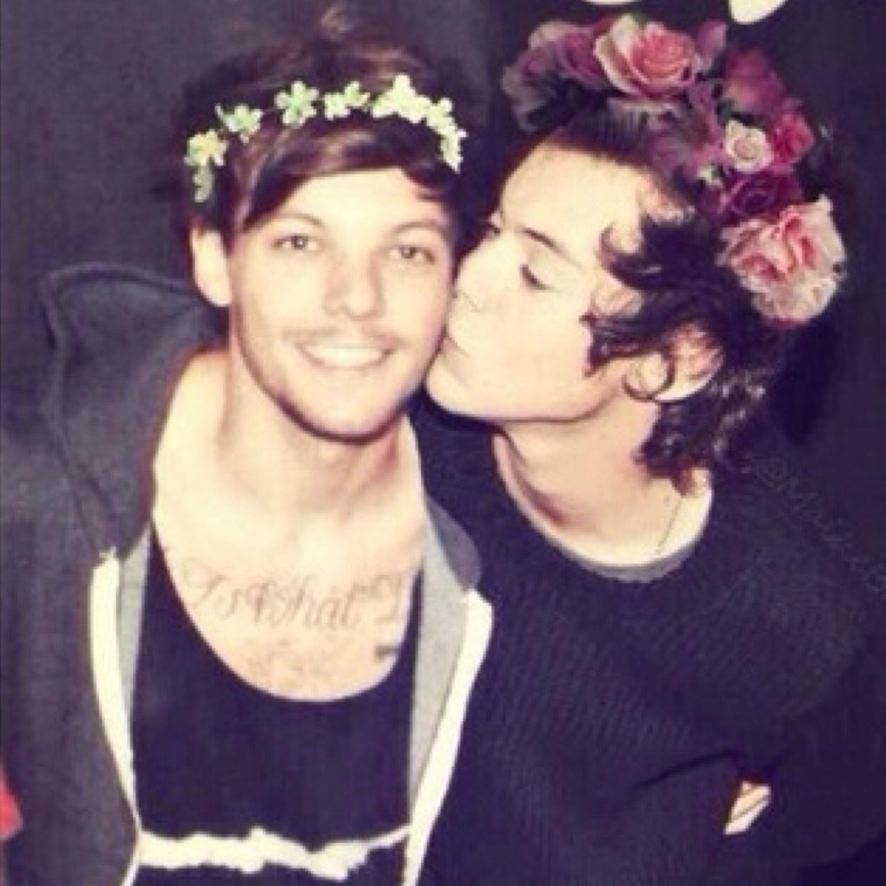 I've got a strange infatuation with Larry Stylinson. I follow back. xx