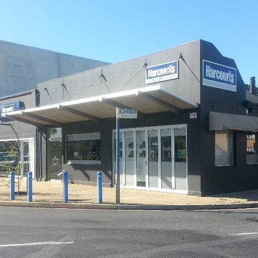 At Harcourts Glenelg our boutique style service and international strength is geared towards exceeding your expectations.