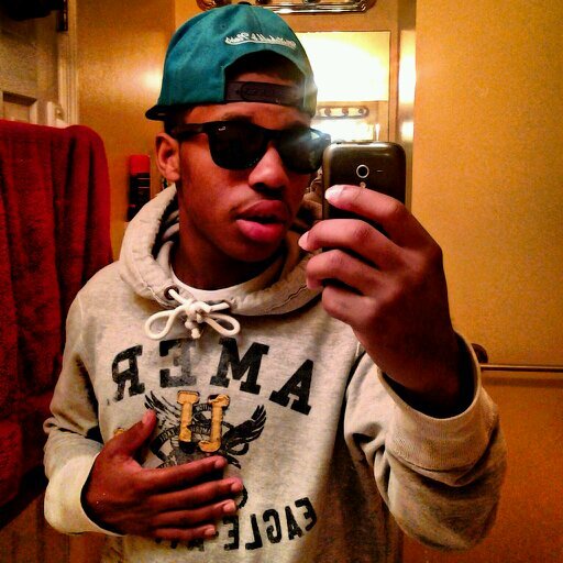 Kingsmxkey7's profile picture. KingSmxkey
.........Ion know