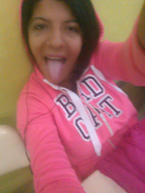 SarahAlvesMiran's profile picture. 