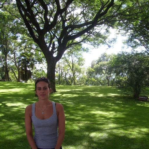 VikiniZanovello's profile picture. Politóloga, cinefila de 25 de mayo. Mamá de Sol