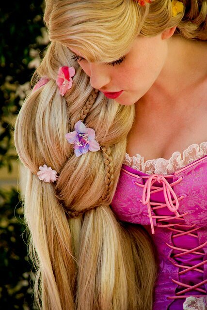 Hello my beautiful flowers *smiles* Im Rapunzel and yes i have magical hair that glows when i sing (single/RP/ MV/anyship/OUAT)