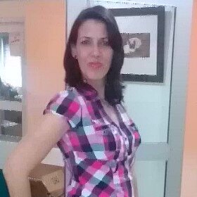 Soy una persona simple, muy sensible a lo que pasa a mi alrededor y en el mundo. Amante y protectora de todo ser vivo que no parasite a otro. Médico Veterinaria