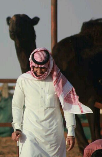 ‏‏‏‏كــــثــيــرون هــــنــا ..
لاتــربــطــنــا بــهــم اي عــــلاقــــات ..
لــــكننــا أحـببـناهم مــن أساليــبـهم الــراقيـه ..