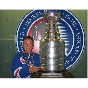 DebbieTheHoc's profile picture. I Bleed NY Rangers Blue.TLS Weight Loss Solution Coach (https://t.co/Hx3gceYfrn). Internet Product & Marketing Broker https://t.co/F2Fzx1YHMj. Get paid 2 Shop