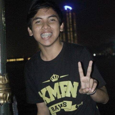 My Name Is Erik Shaburu,I Was Born In Jakarta 13 January 1996,And I Like Music Deathcore \m/