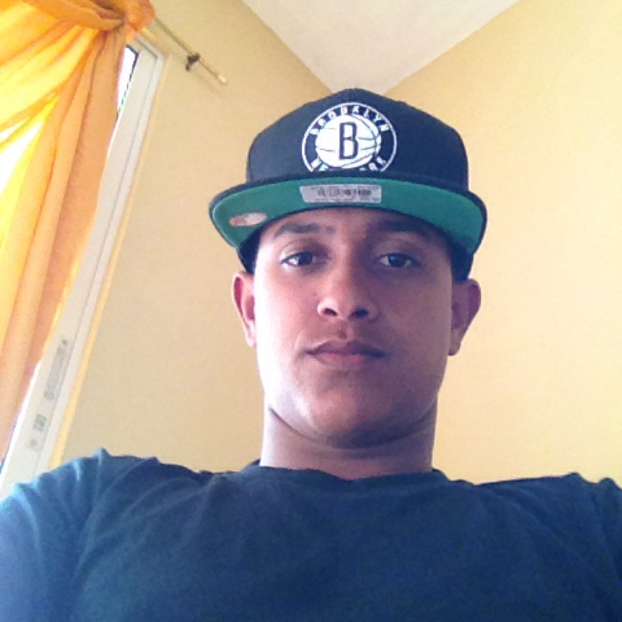 VerdaderoKay's profile picture. Good boy