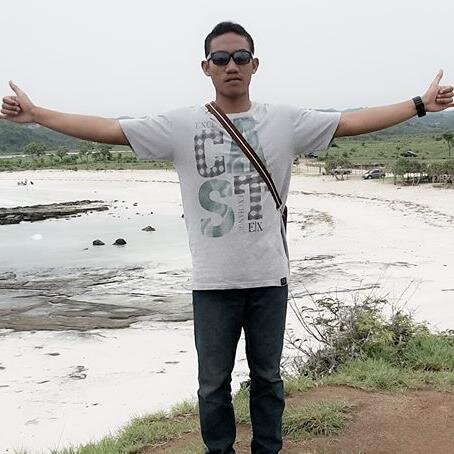 tidak ada manusia yang lebih malang di dunia ini, kecuali manusia yang bersahabat dengan kesepian.