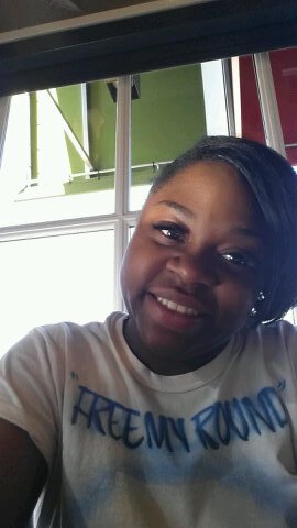She was a girl who knew how to smile inspite of#team love#team dream#team reality:)