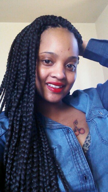 Ima woman all about my paper n raising my three kids