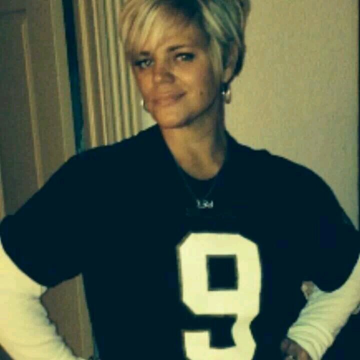 Um, seriously everyone stop calling me Natalie Maines -not her, promise! Gimme some damn football!!! #WHODAT