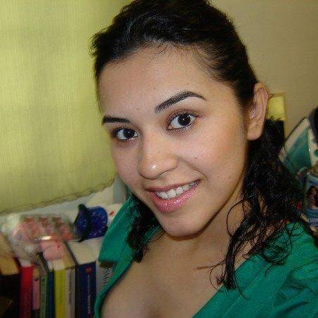 karlaayalax's profile picture. 