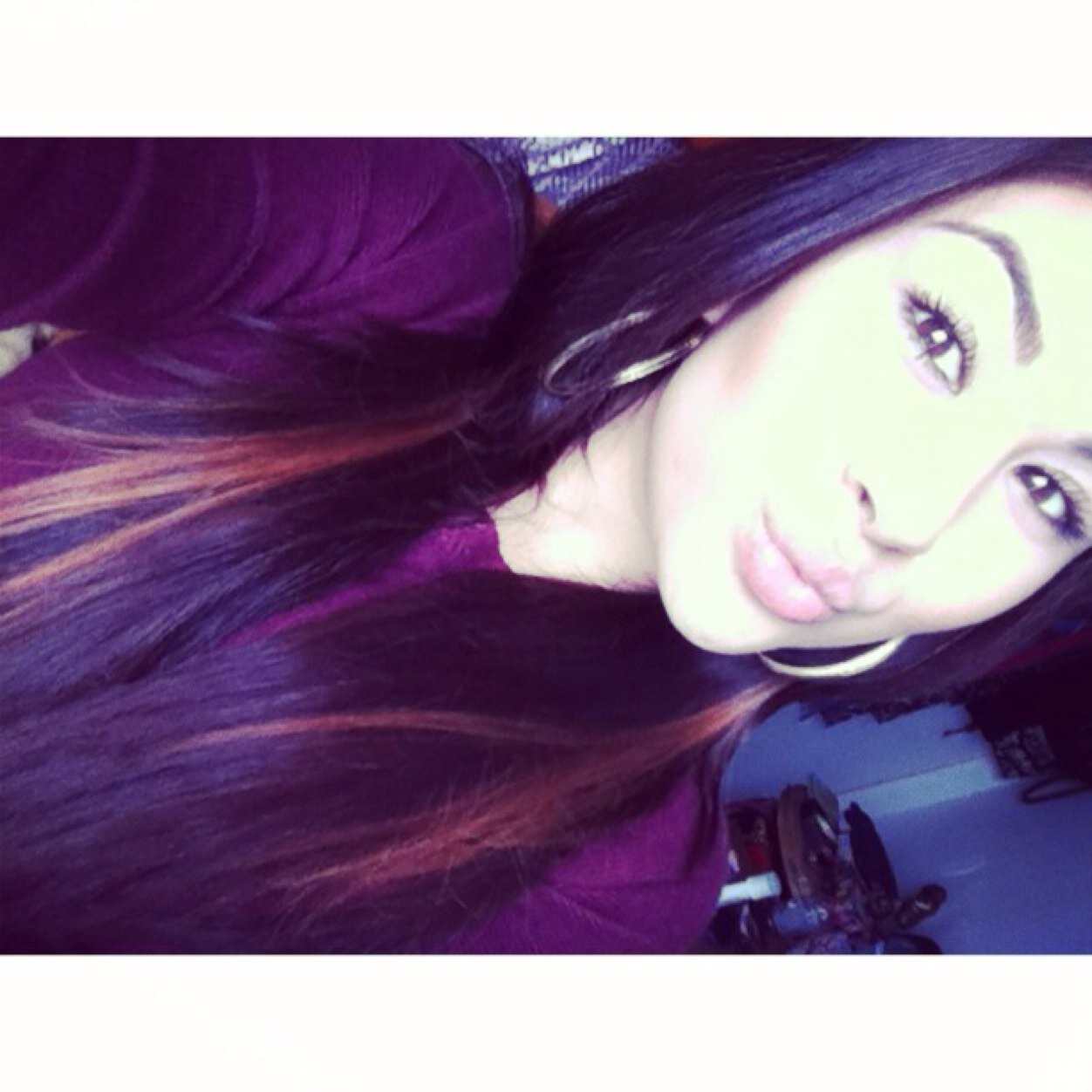 She flys by her own wings ✨
