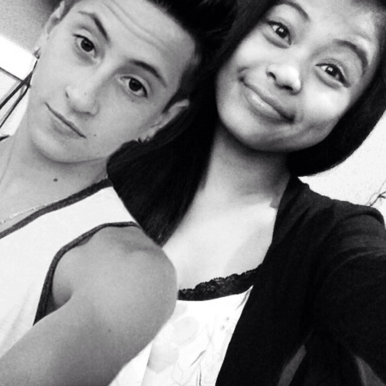 BACK UP AND FREE FOLLOW I GUESS¿ || follow my other acc: @alee_suuh / @castrofusconovo || 4/3 tobeone ayee