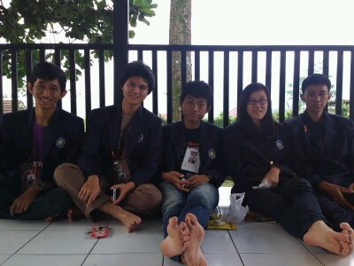 Be myself ||
College at Budi Luhur University, TI '12 ||
I ♥ Jesus Christ ^^