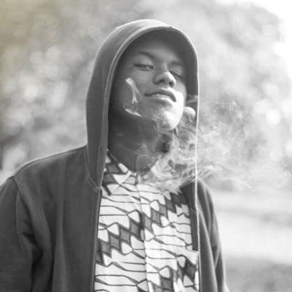 THE YOUNG CREW  |#LOC | •22172117 | @HipHopKaro | Mejile Family | #BLUEFLAG |   Young Musician |i ♥ MEDAN CITY | SL pounya kuasa ☺