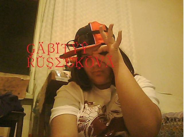 A fan of Miley Curys 3 :*
