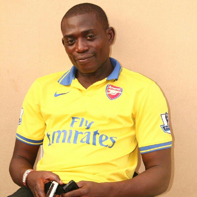Am a cool guy, i like meeting new people and am also friendly to any body.