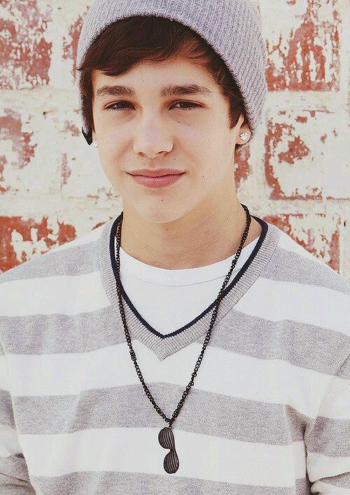 luv u Austin u r the best singer ever