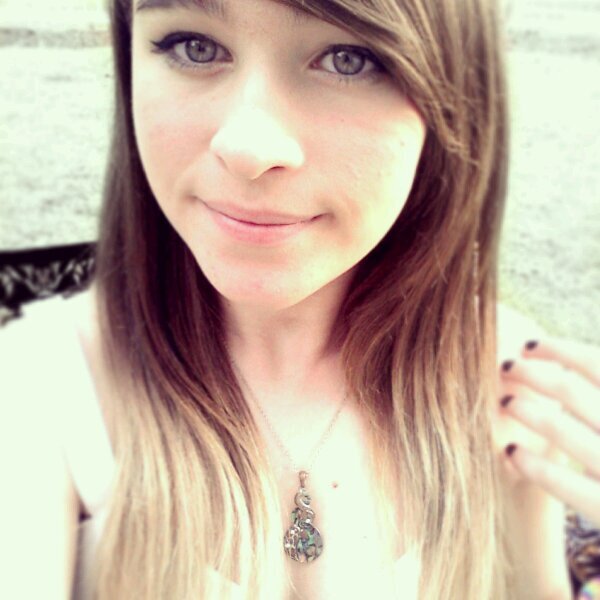 I like Cookies and Nicholas ♥ Shiralee is the greatest friend ever and tv shows are life.