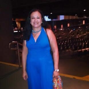 Professora de Filosofia. Carioca. Flamenguista. Feliz.