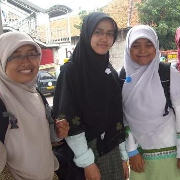 DasaNdut's profile picture. Akhwat Tangguh. Tolak Korupsi dan Poligami. #SaveIndonesia #SaveIslam Mahasiswi Ilmu Hukum  |  Follow-Folback