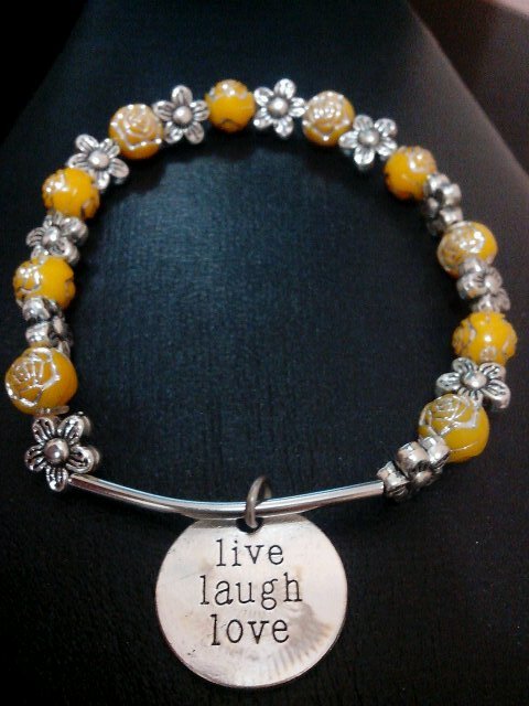 Georginnel Accessories is an online shop for unique accessory designs such as bracelet, earrings, necklaces and many more.