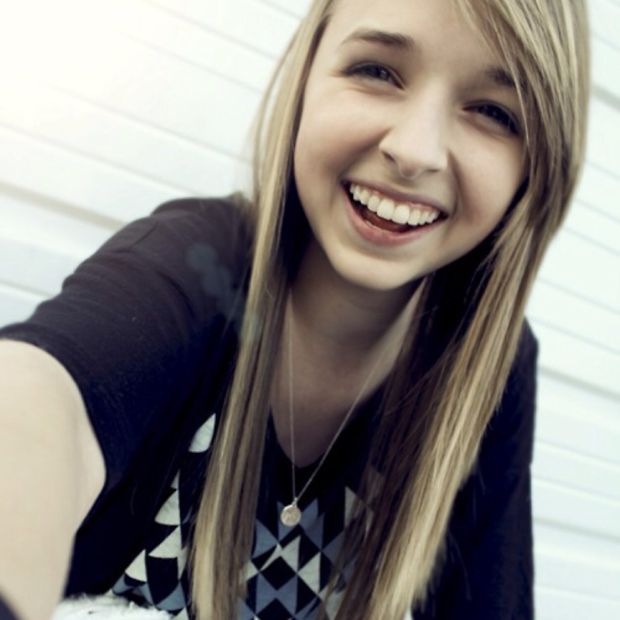 Thank you JennxPenn I love you!! 12-25-13 when she followed me!!!
