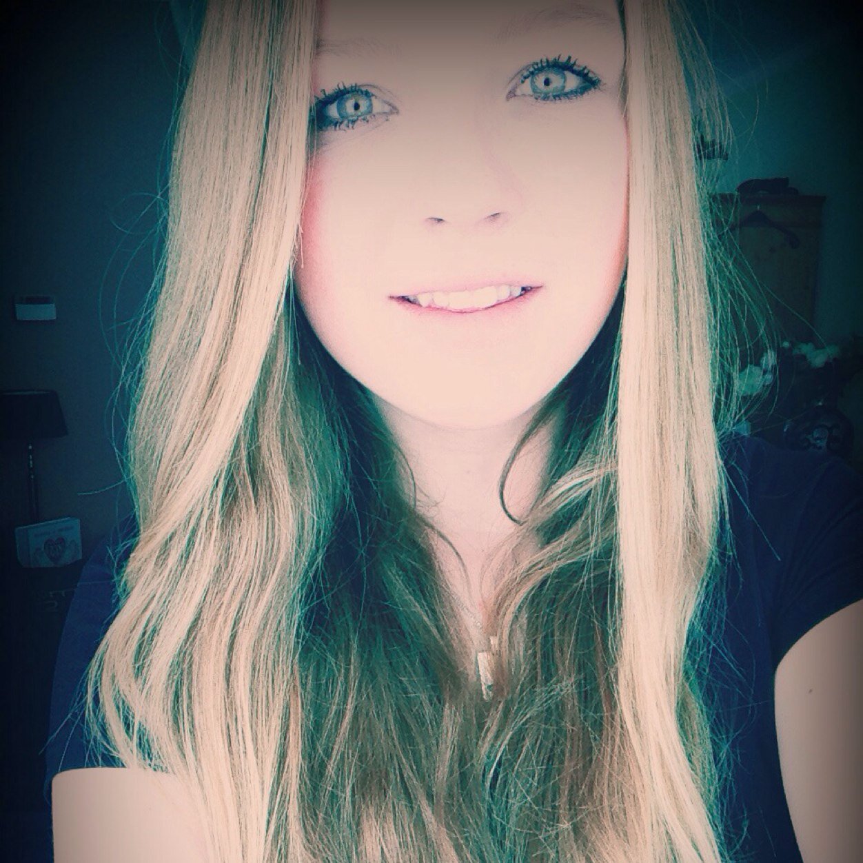 Schatje iloveeeyouxsuus ~ dont cry stay strong, fake a smile and move on ♥ ~ wellant college ~ KATWIJK♥ ~ iloveeyouux ~ 02'08'13