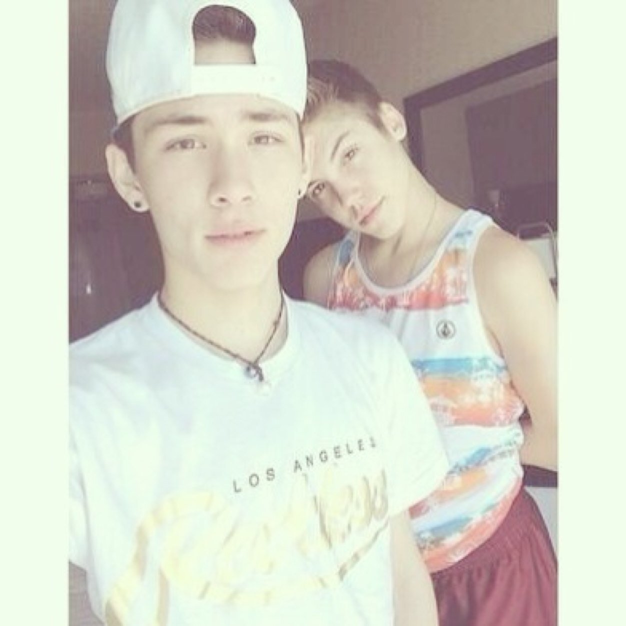 Magcon boys are life, wanna be friedns, dm me