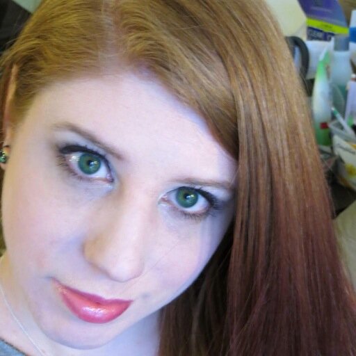 fulllblownrose's profile picture. No.