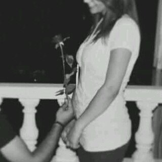 Roro2431's profile picture. ‏أنا لا اختار لي أثنى / أنا اختار لي وطن  |،،،♡☂