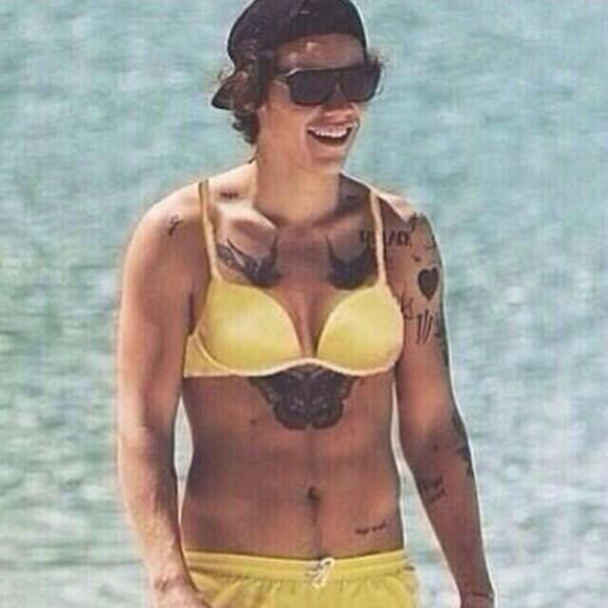 thirstyHarreh's profile picture. Love my five boys. Aint got no life bc why when I'm stalking them No Ragrets.