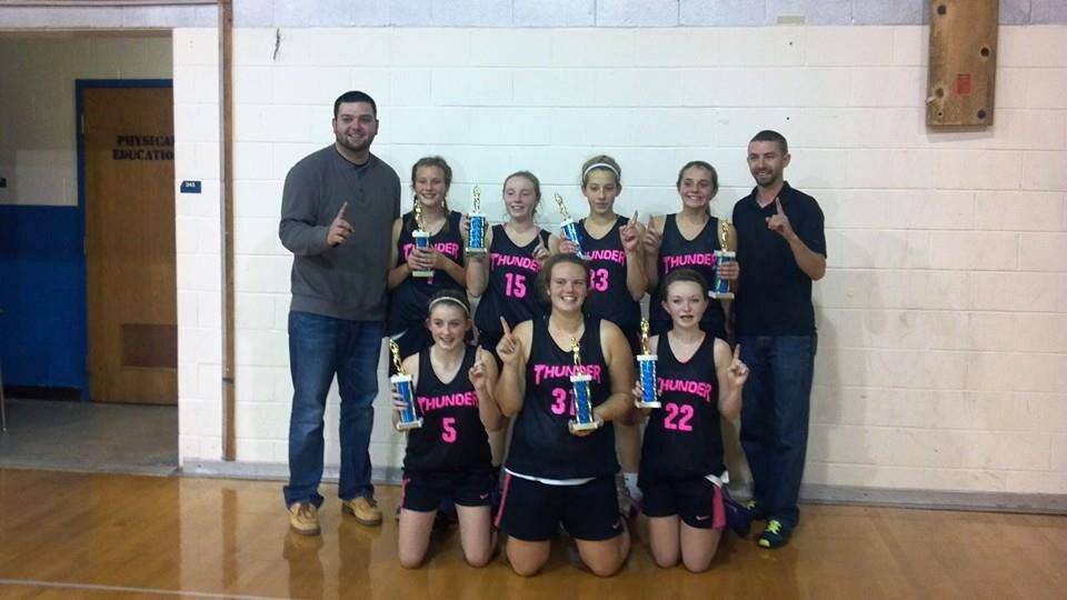Tri Town Thunder is an 8th grade girls AAU basketball team. We are located in the tri town area of Mechanic Falls, Minot, and Poland.
